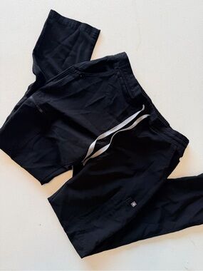 Figs- WOMENS-XS Black Jogger Sweatpants with White Drawstring